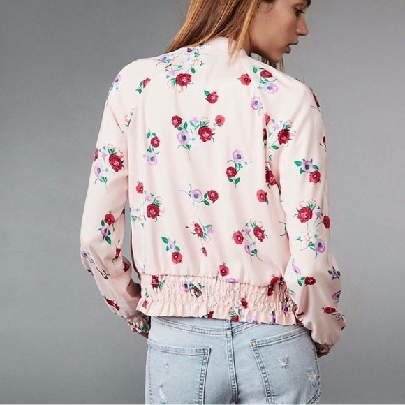 Express Women's Pink Blouse - Picture 2 of 7